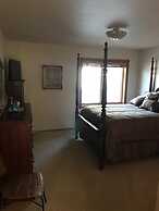 Inn on Bigfork Bay Queen Suite