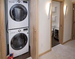 Eiger 9 3 Bedroom Condo by RedAwning