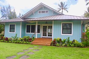 Gorgeous Renovated 1937 Plantation Style Beach House 50 Steps To The C