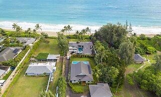 Gorgeous Renovated 1937 Plantation Style Beach House 50 Steps To The C