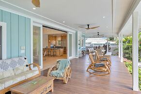 Gorgeous Renovated 1937 Plantation Style Beach House 50 Steps To The C
