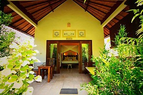 Kirana Homestay - Sunshine Bungalow