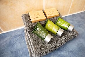 9 Starview Apartments