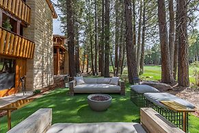 Obsidian 7 Deluxe 5000 sq ft House, Private Jacuzzi and Movie Theater,