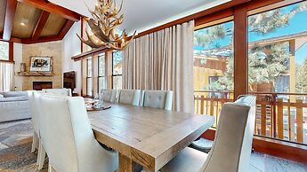 Obsidian 7 Deluxe 5000 sq ft House, Private Jacuzzi and Movie Theater,