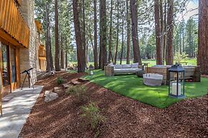 Obsidian 7 Deluxe 5000 sq ft House, Private Jacuzzi and Movie Theater,