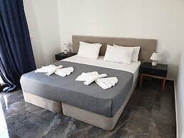 Odos Oneiron Tavronitis Bay