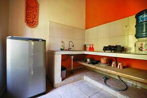 Kirana Homestay - Dusk Bungalow