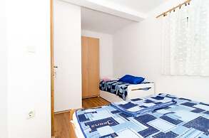 Apartments Ereš Žuronja