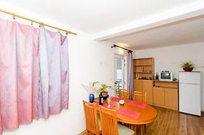 Apartments Ereš Žuronja