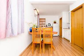 Apartments Ereš Žuronja