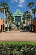 Walt Disney World Swan Reserve