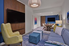 Walt Disney World Swan Reserve