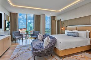 Walt Disney World Swan Reserve