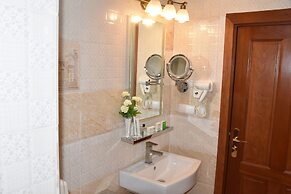 Adamaoua Grand Hotel City