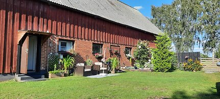Tollarp - Barn - Sleeps 3 - Pet Friendly - Parking
