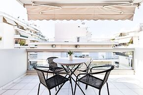 Ideal 1 BR Apartment in Petralona