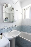 Ideal 1 BR Apartment in Petralona