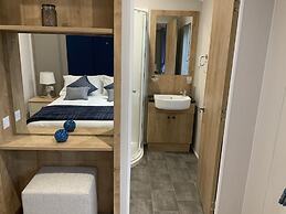 Clouded Yellow - Beautiful Modern Lodge, Kippford