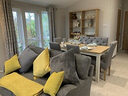Clouded Yellow - Beautiful Modern Lodge, Kippford