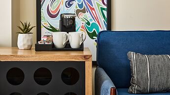 The Rally Hotel at McGregor Square