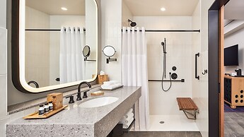 The Rally Hotel at McGregor Square