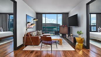 The Rally Hotel at McGregor Square