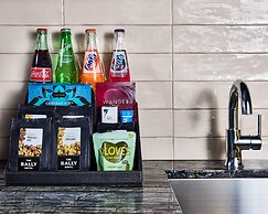 The Rally Hotel at McGregor Square