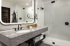 The Rally Hotel at McGregor Square