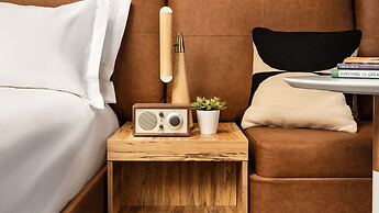 The Rally Hotel at McGregor Square