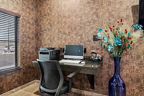 Cobblestone Hotel & Suites-Little Chute