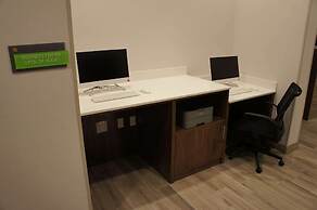 La Quinta Inn & Suites by Wyndham Littleton/Red Rocks