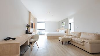 B2 Don Mueang Premier Hotel