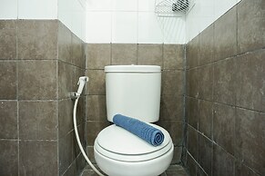 Best Comfy and Modern 2BR Green Pramuka Apartment