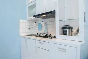 Best Comfy and Modern 2BR Green Pramuka Apartment