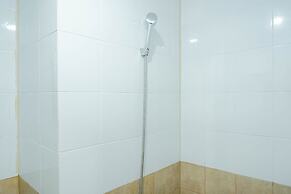 Comfy and Beautiful Studio Green Pramuka Apartment