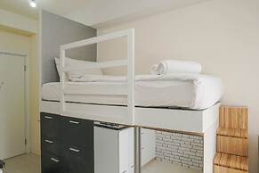 Comfy and Beautiful Studio Green Pramuka Apartment