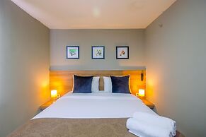 Fully Furnished with Comfortable 1BR Apartment at Mustika Golf Residen