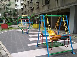 Stylish 1BR with Extra Room Gateway Ahmad Yani Cicadas Apartment
