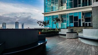 Chic and Strategic Studio Brooklyn Alam Sutera Apartment