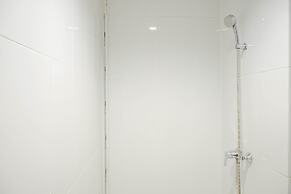 Homey with Private Lift 2BR Apartment at St. Moritz Puri near Mall