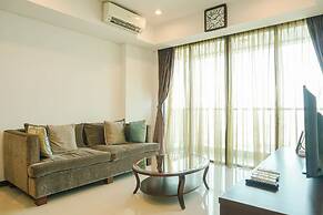 Homey with Private Lift 2BR Apartment at St. Moritz Puri near Mall