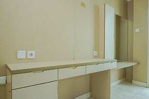 Strategic 1BR The Boulevard Apartment with Luxurious Design