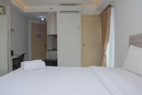 Comfy and Minimalist Studio at Amethyst Apartment