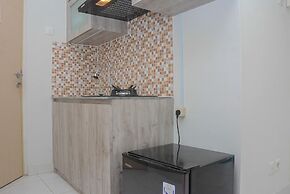 Comfy and Minimalist Studio at Amethyst Apartment