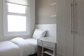 Spacious 3BR Apartment Parahyangan Residence near UNPAR