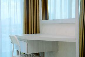 Comfy with Modern Style 1BR Grand Kamala Lagoon Apartment