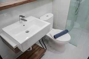 Premium Relaxing 2BR at Casa de Parco Apartment