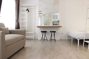 Modern Chic Studio Room at Grand Asia Afrika Apartment