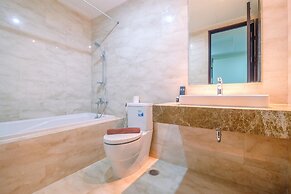 Cozy Stay @ Strategic Place 2BR Menteng Park Apartment